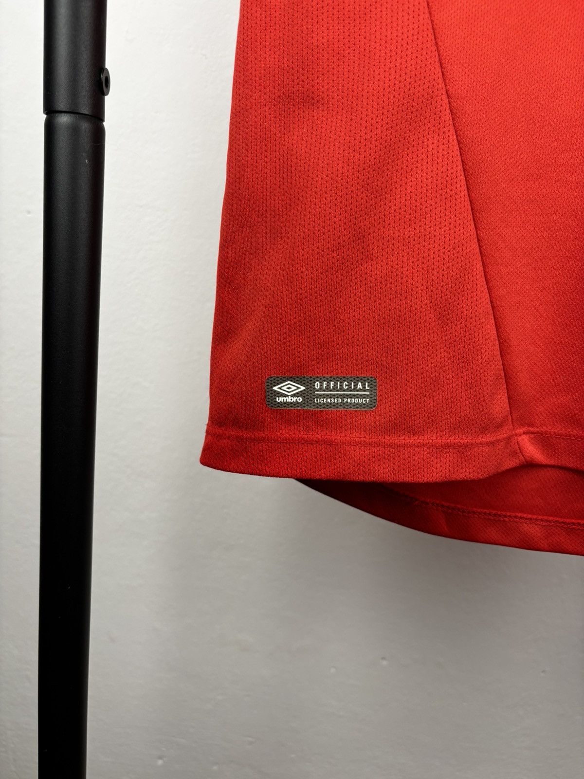 Umbro Umbro Salford City 2017 home jersey size S Size US S / EU 44-46 / 1 - 3 Thumbnail
