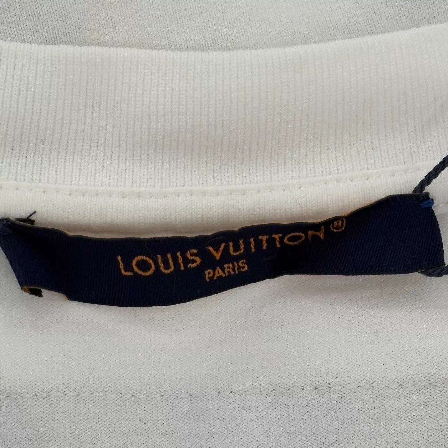 Louis Vuitton Louis Vuitton White 1854 Embroidered SS Tee L Size US L / EU 52-54 / 3 - 3 Thumbnail