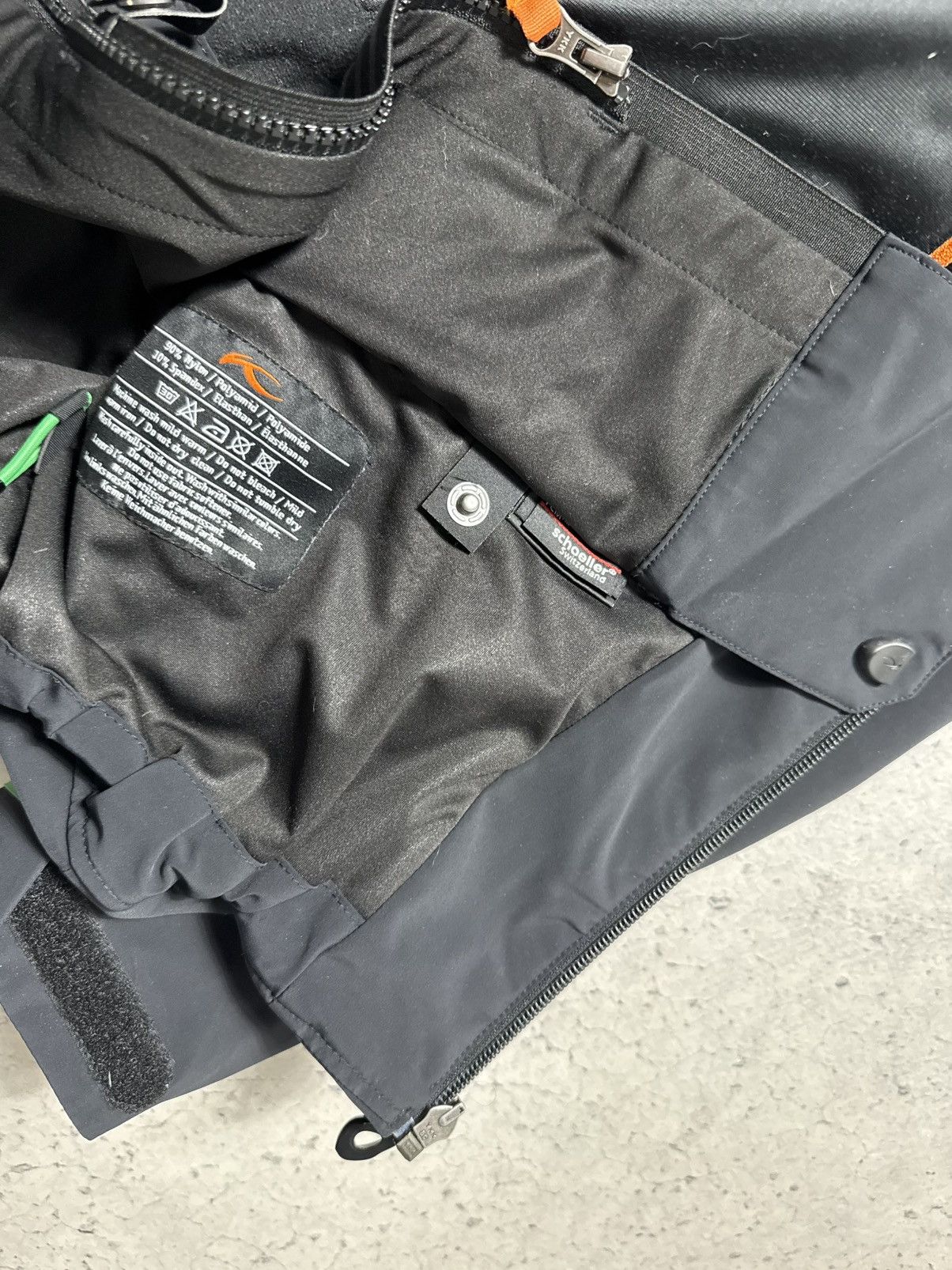 KJUS Kjus Ski Jacket Size L Black Outdoor Size US L / EU 52-54 / 3 - 10 Thumbnail