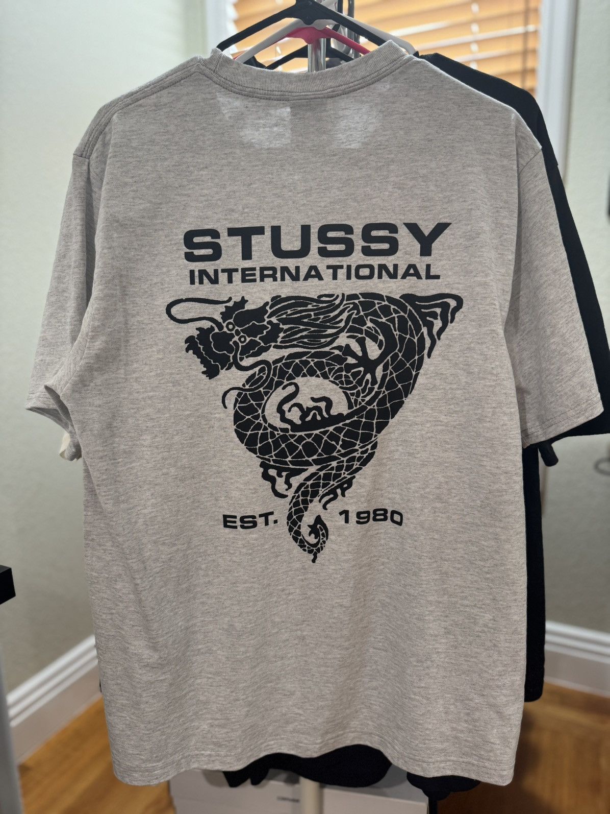 Stussy Stussy International Dragon Tee Heather Gray - size Medium Size US M / EU 48-50 / 2 - 2 Thumbnail