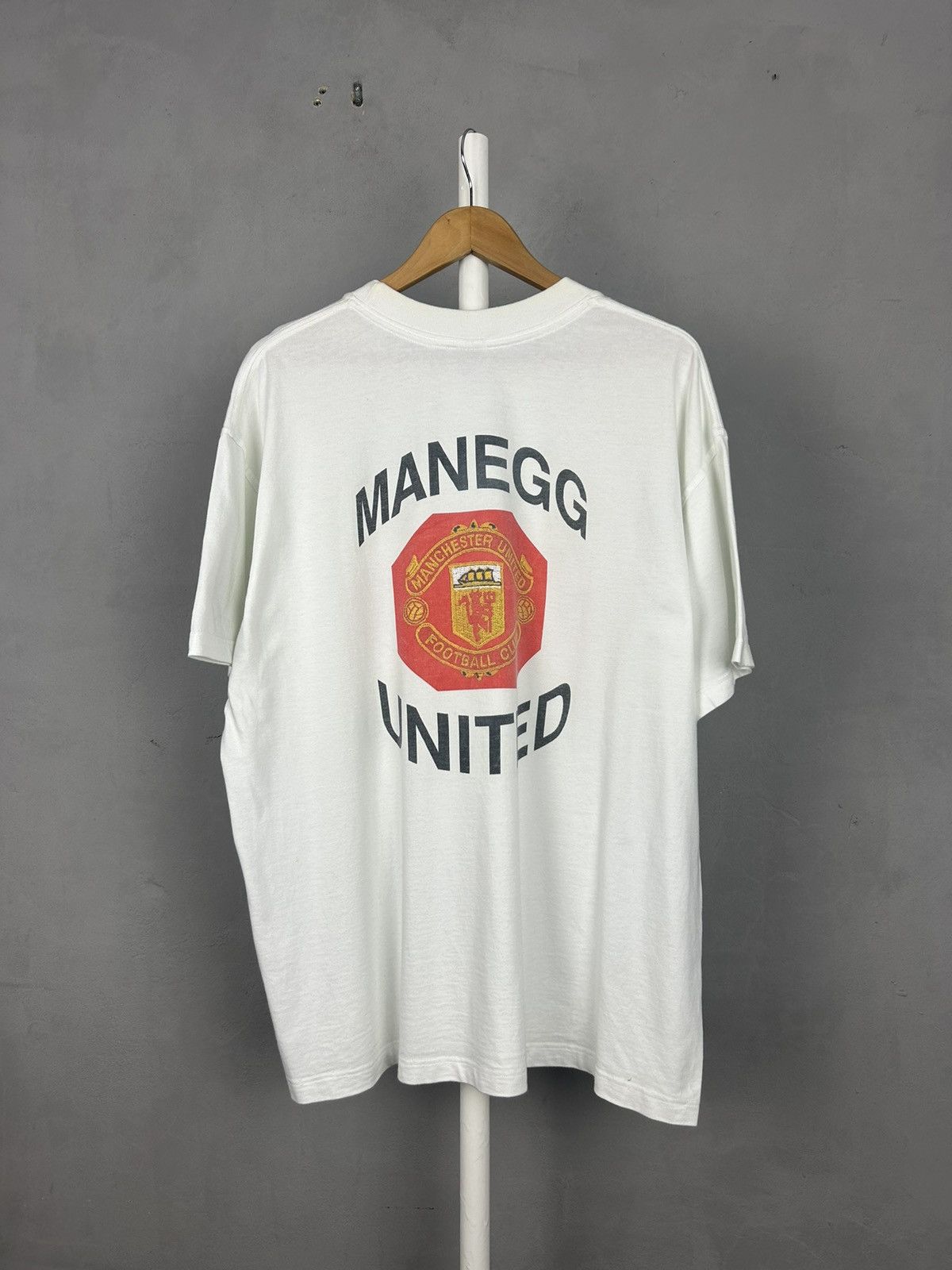 Hanes Manchester United Graphic Tee XL Hanes Beefy T Shirt Size US XL / EU 56 / 4 - 1 Thumbnail