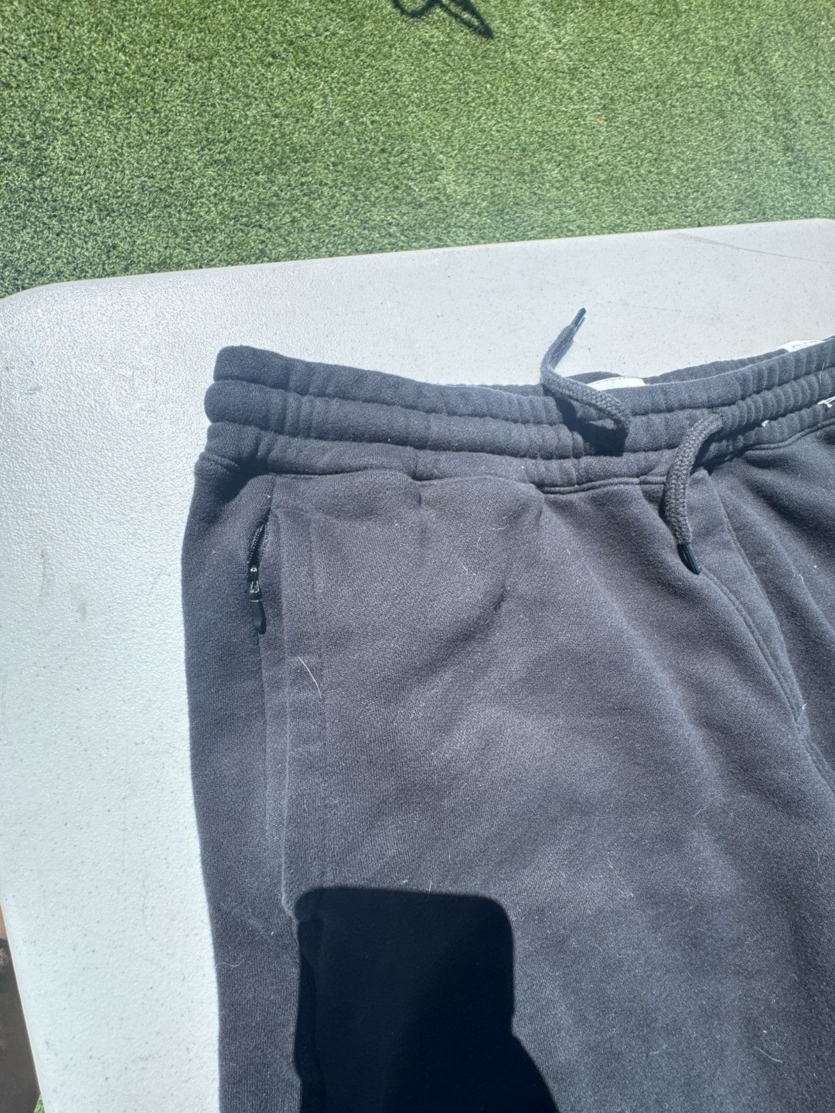Hollister Men baggy joggers Size US 42 / EU 58 - 3 Thumbnail