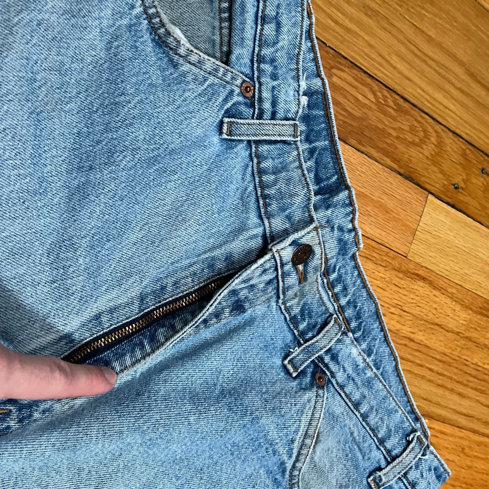 Levi's VTG 90s Levi's 550 Orange Tab Jeans Mens Relaxed Fit Tapered Size US 37 - 10 Thumbnail