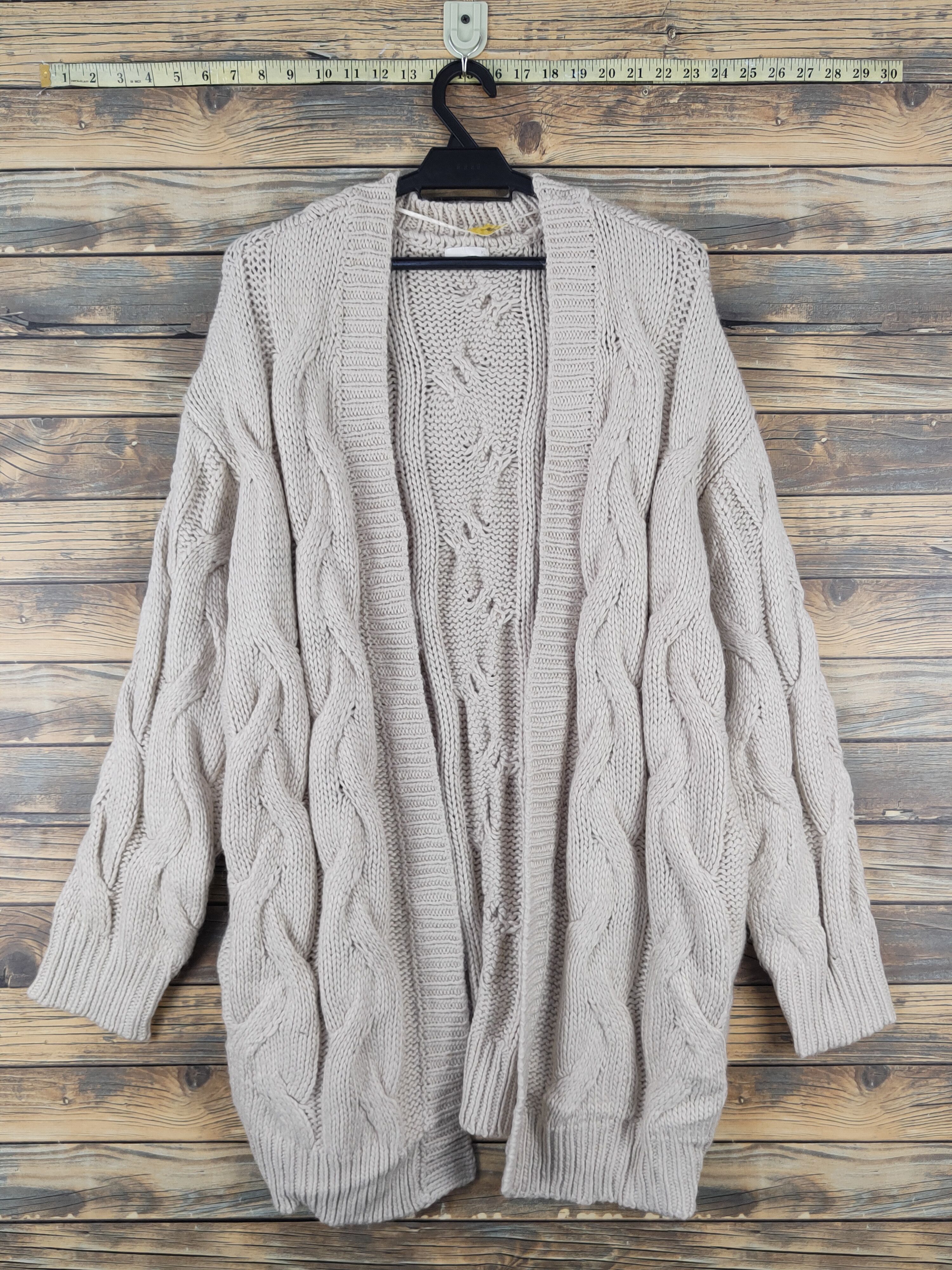 Aran Isles Knitwear GU Beige japan streetwear cable Knitwear Cardigan #W1810 Size US XL / EU 56 / 4 - 1 Thumbnail