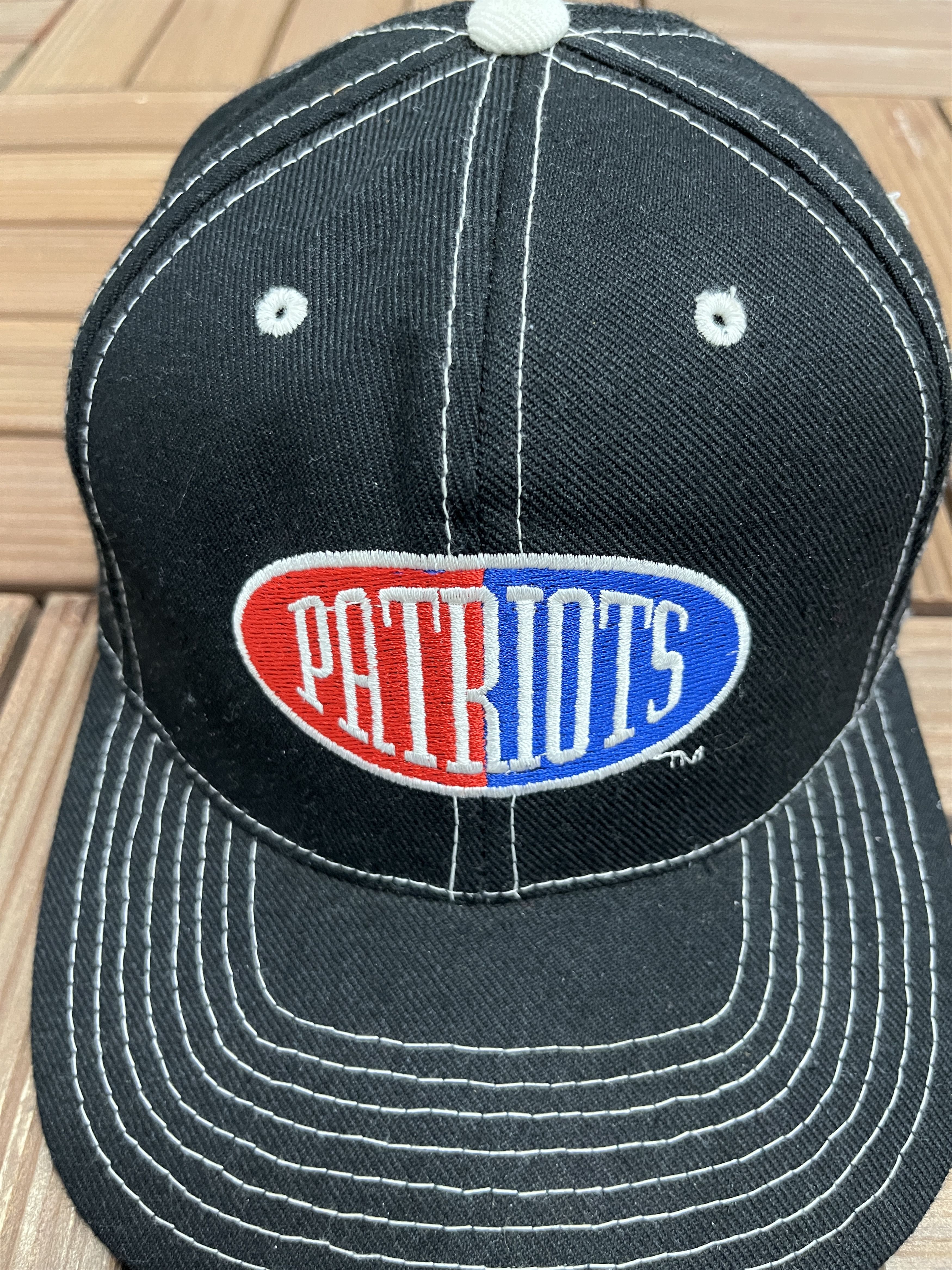 Vintage New England Patriots Embroidered Vintage Snap Back Hat Size ONE SIZE - 3 Thumbnail