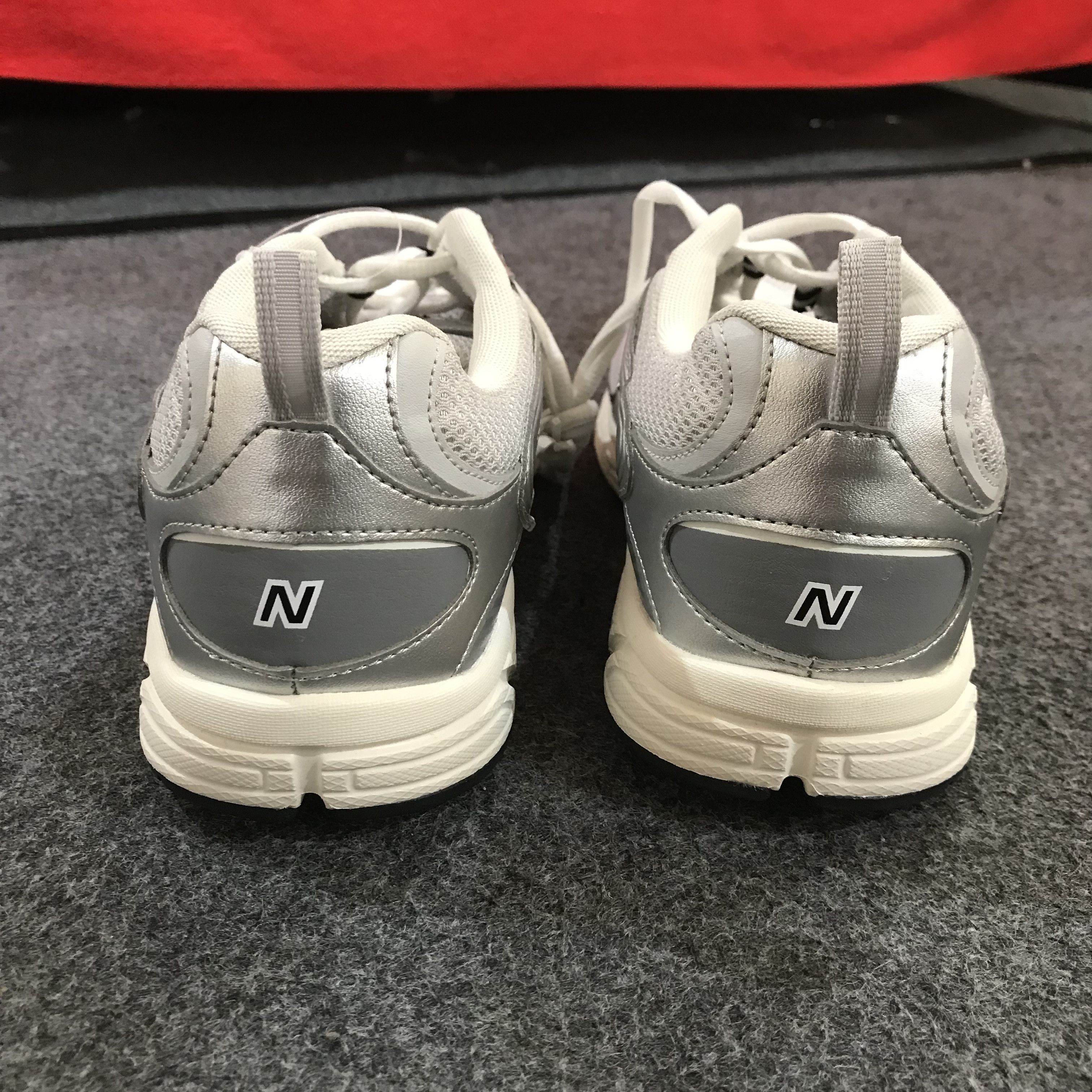New Balance New Balance 480 Silver abzorb sole Size 9.5 uk 44 eur Bnwt Size US 10 / EU 43 - 10 Thumbnail