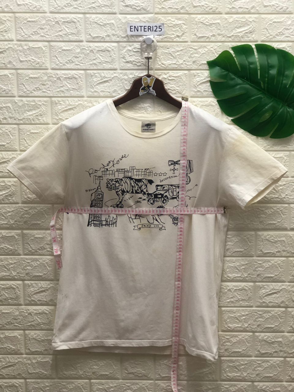 Vintage Sexy girl tiger nazi RANDOM HOUSE made in japan vintage Size US L / EU 52-54 / 3 - 4 Thumbnail