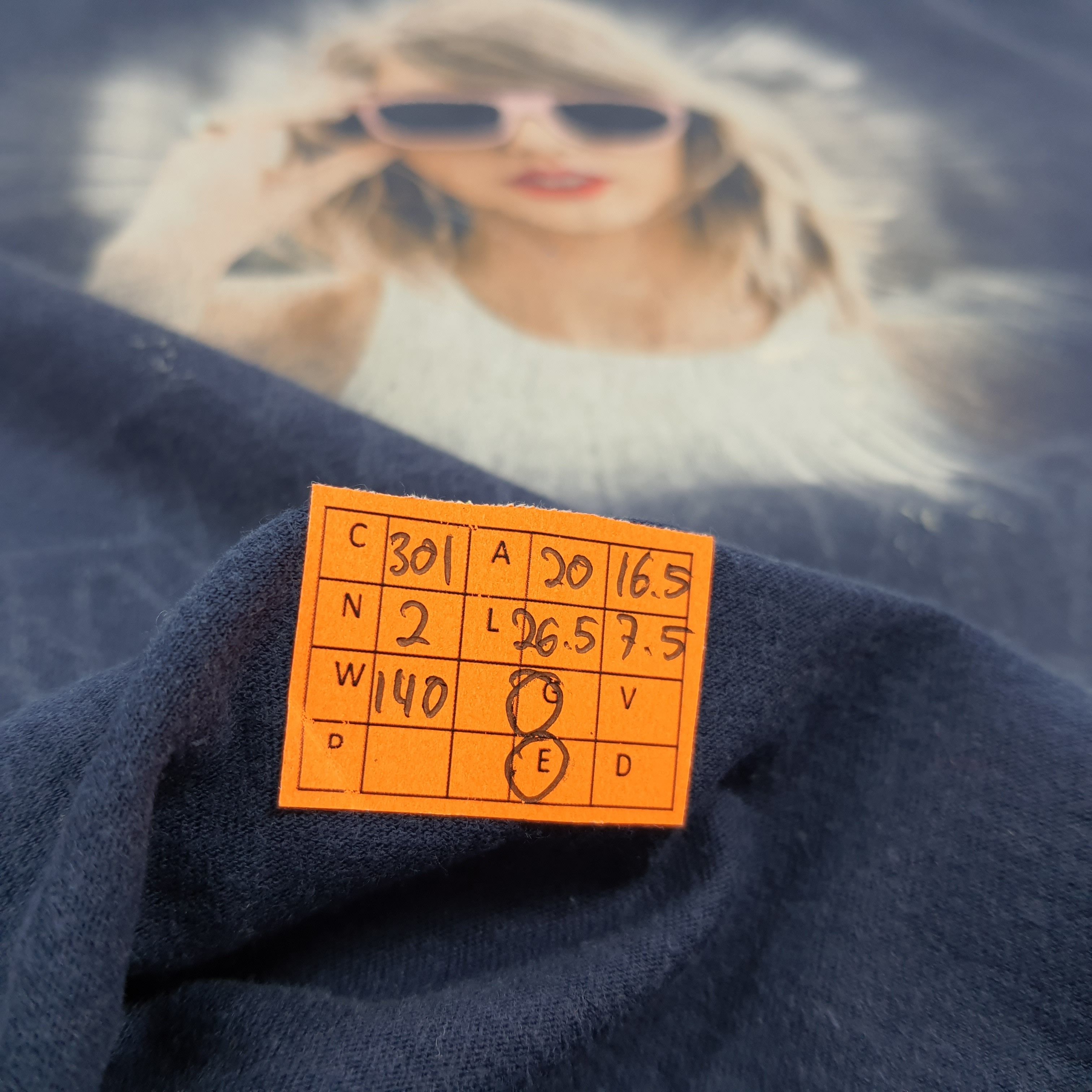 Band Tees Vintage Taylor Swift The 1989 World Tour Tshirt C301N2 Size US M / EU 48-50 / 2 - 9 Thumbnail