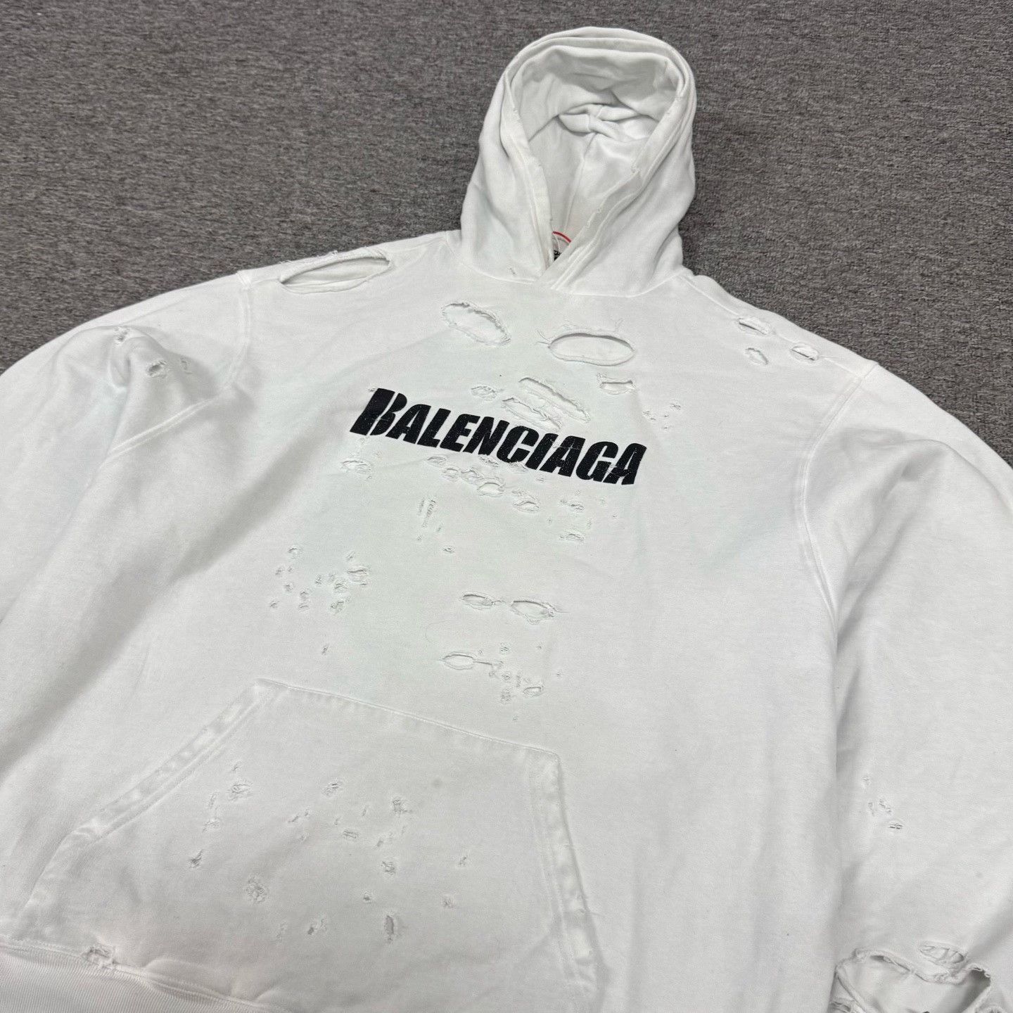 Balenciaga Balenciaga Distressed Fleece Sweatshirt XXS Size US XXS / EU 40 - 1 Thumbnail