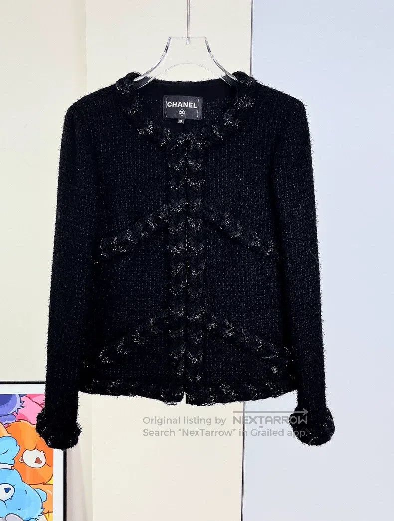 Chanel Black rolled-edged small-flavoured jacket