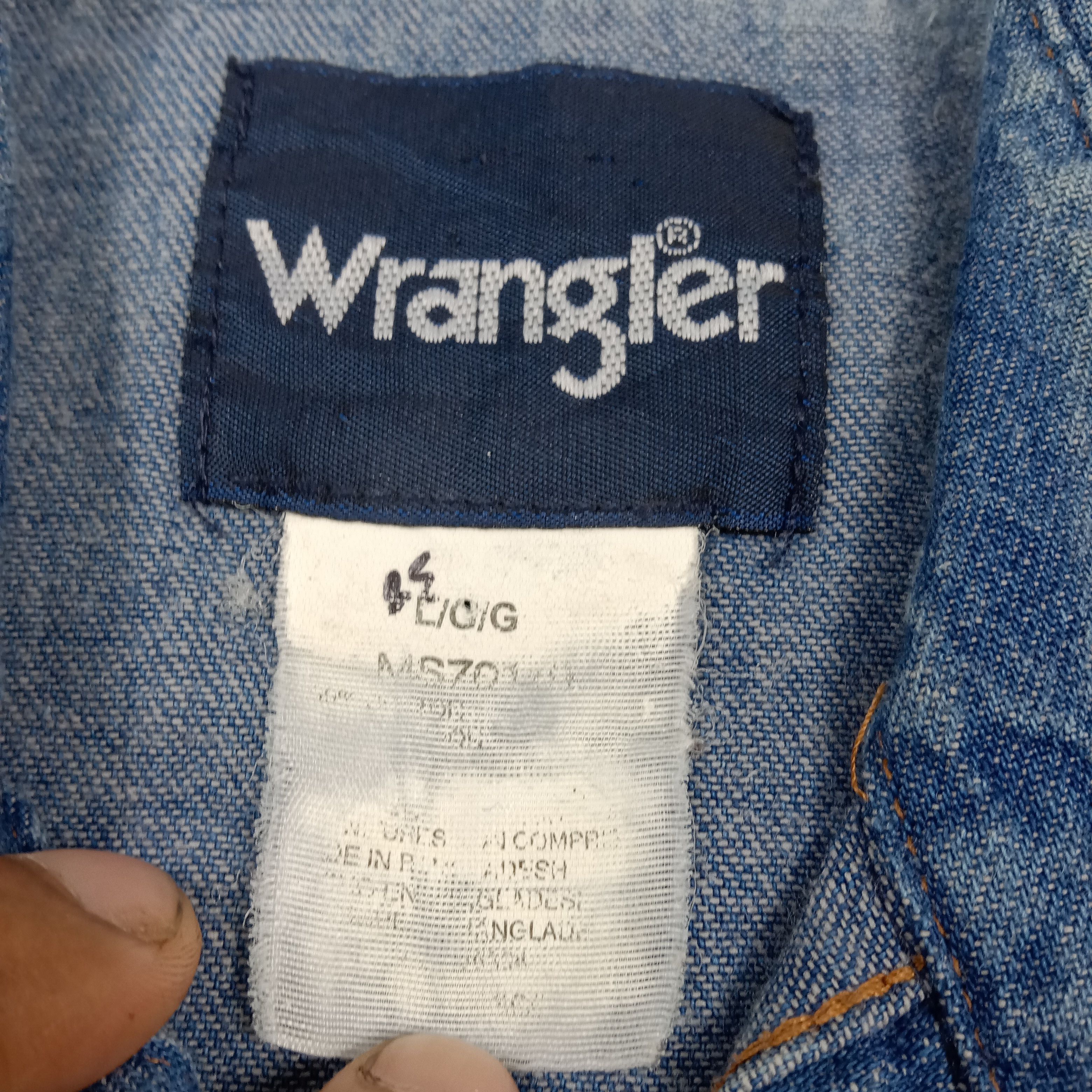 Wrangler Wrangler Denim Western Ranchwear Denim Shirt C276N23 Size US L / EU 52-54 / 3 - 3 Thumbnail