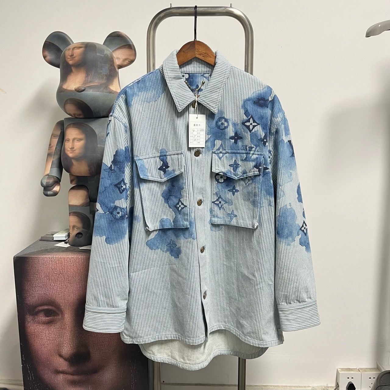 Louis Vuitton Louis Vuitton Denim Shirt xl Men Size US XL / EU 56 / 4 - 1 Thumbnail