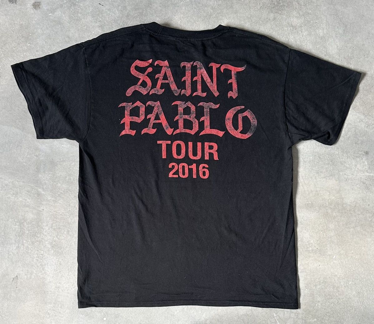 Hanes SAINT PABLO TOUR 2015 TEE Size US M / EU 48-50 / 2 - 5 Thumbnail