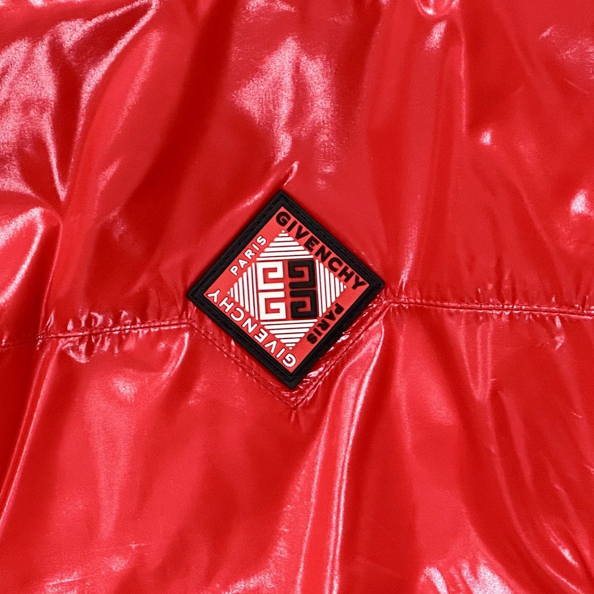 Givenchy GIVENCHY RED HIGH SHEEN PUFFER JACKET Size US S / EU 44-46 / 1 - 8 Thumbnail