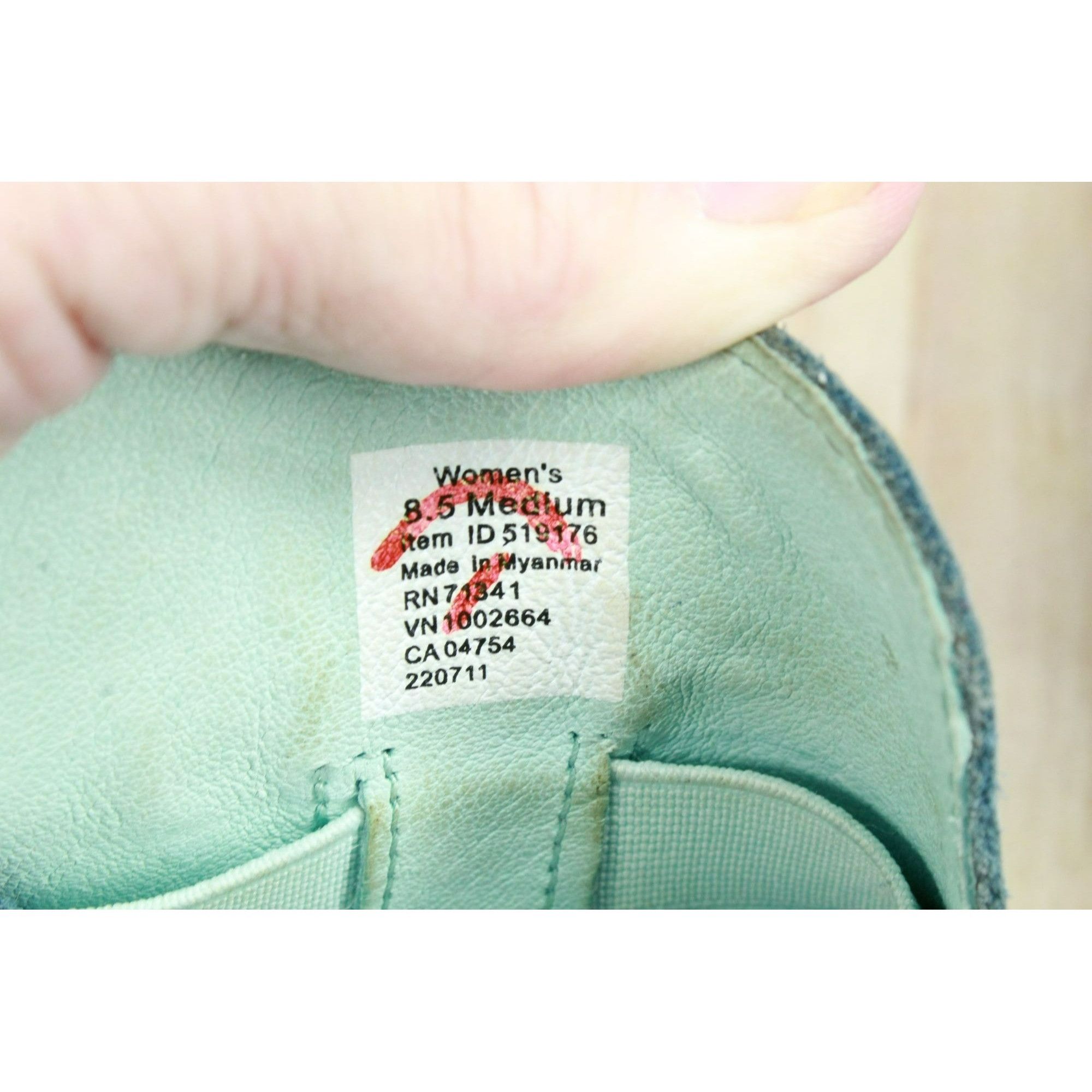 Leather LL Bean Eco Bay Women's Anti Odor Casual Sneaker Shoes Size US 8.5 / IT 38.5 - 8 Thumbnail