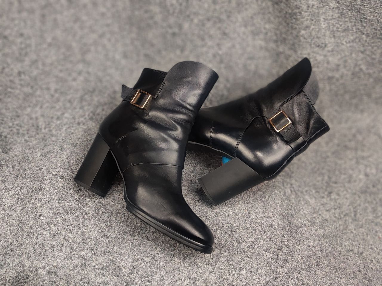 Tod's Tod's Design elegant black leather ankle Zip Boots Shoes Size US 7.5 / IT 37.5 - 17 Thumbnail