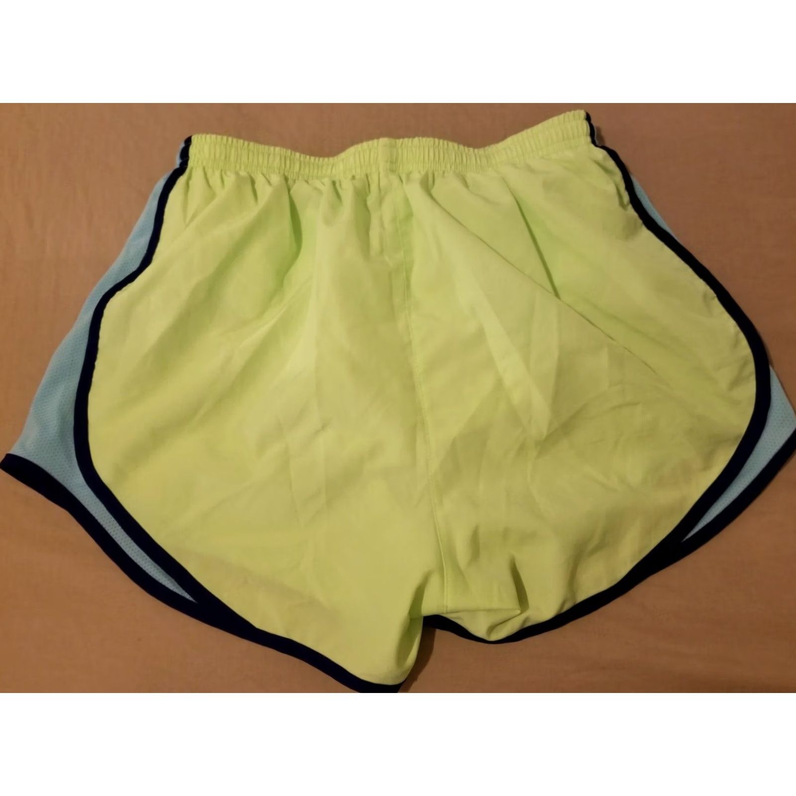 Nike Nike Womens Shorts S Small Yellow Athletic Gym Workout Size 28" / US 6 / IT 42 - 2 Thumbnail