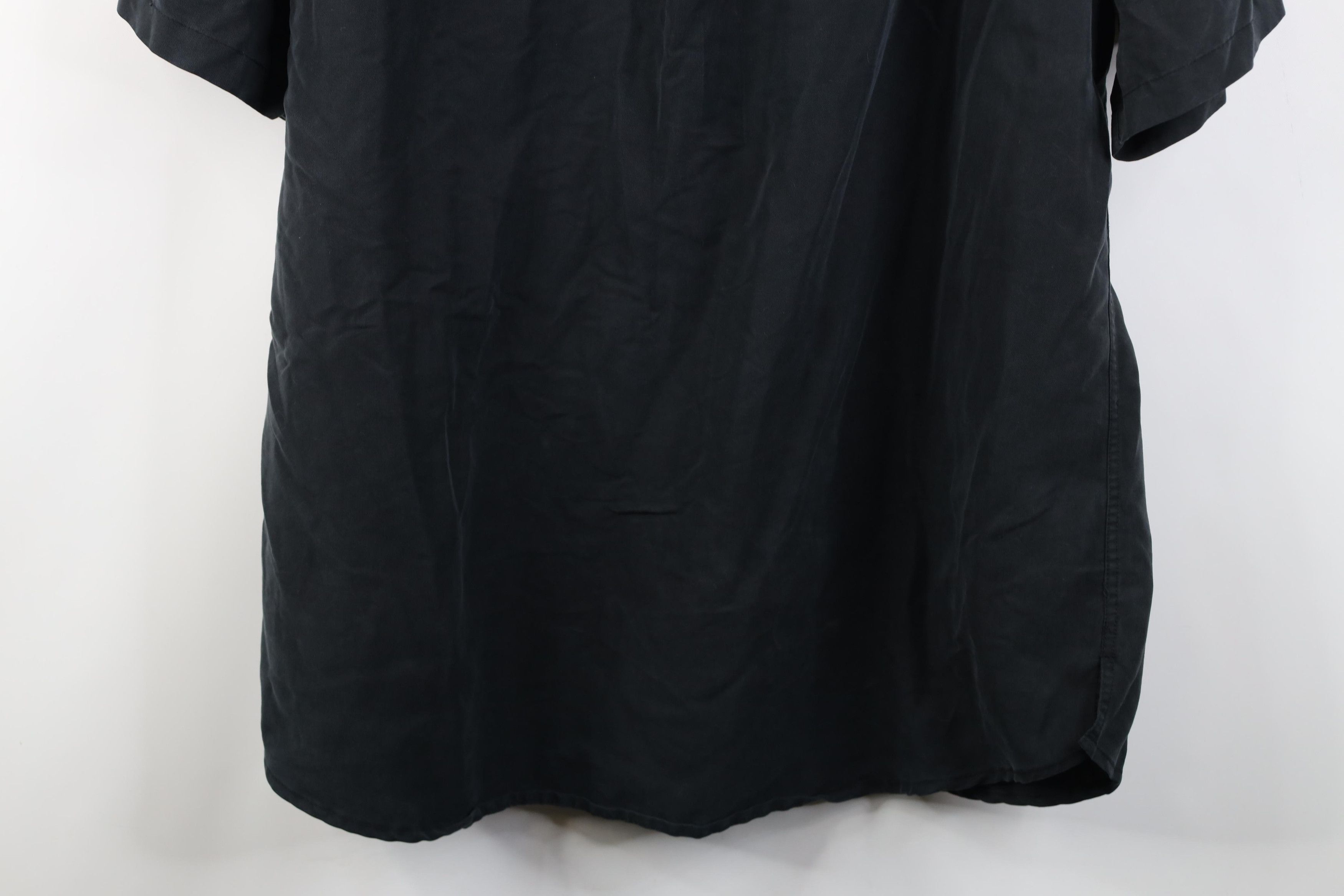 Asics Vintage Asics Spell Out Microfiber Short Sleeve Button Shirt Size US L / EU 52-54 / 3 - 17 Thumbnail