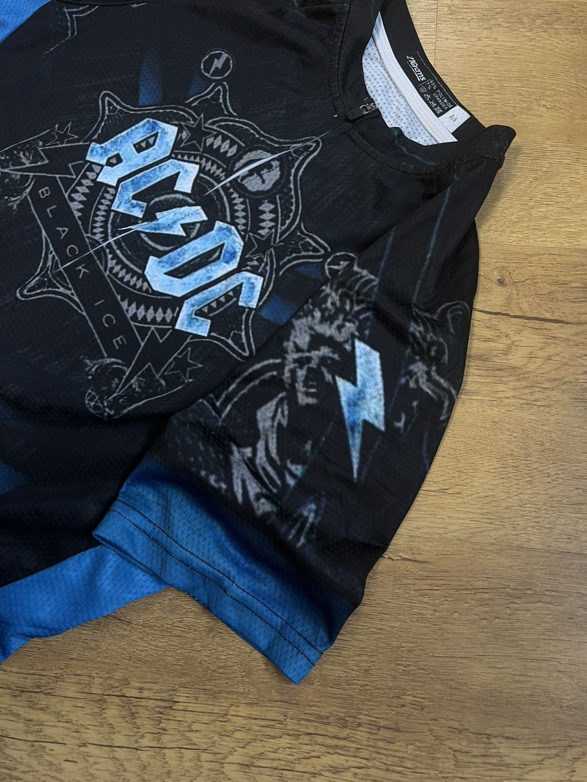 Band Tees AC/DC Cycling rock band Black Ice Riding Training Jersey tee Size US M / EU 48-50 / 2 - 3 Thumbnail