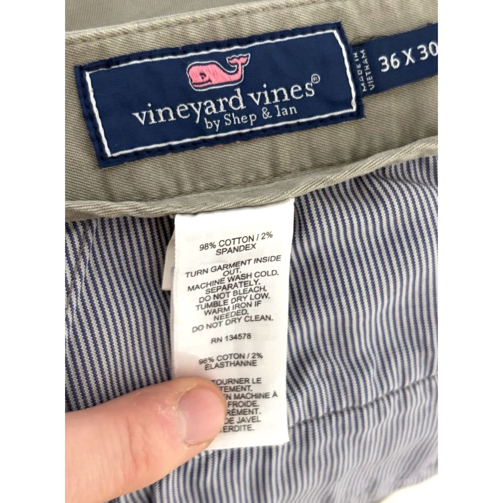 Vineyard Vines Vineyard Vines Breaker Pants Mens Flat Front Chino 36x30 Gray Slim? Regular? (Keep exact: Regular) Gray Cotton Twill Zip Button Casual Pants Mens Size US 36 / EU 52 - 4 Thumbnail