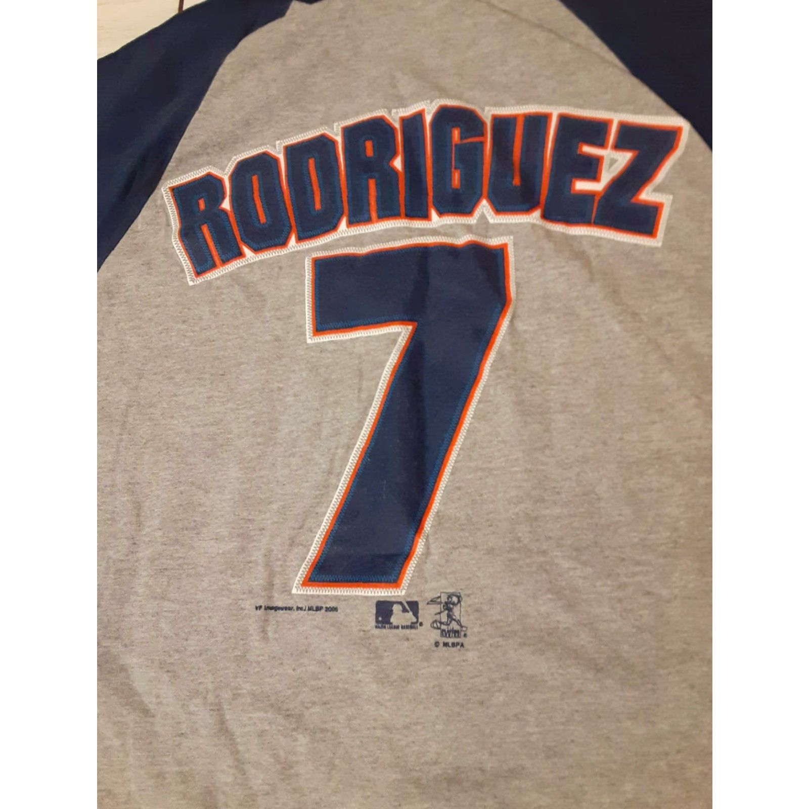 Vintage VINTAGE Ivan Rodriguez Detroit Tigers T-Shirt Lee sport XL blue&grey 2005 男? Size US XL / EU 56 / 4 - 2 Thumbnail