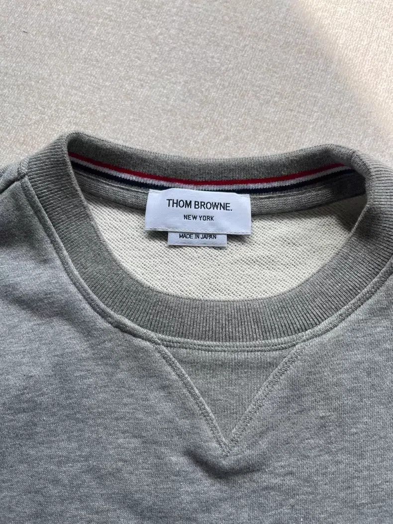 Thom Browne Thom Browne Gray four-striped sweater Size US L / EU 52-54 / 3 - 3 Thumbnail
