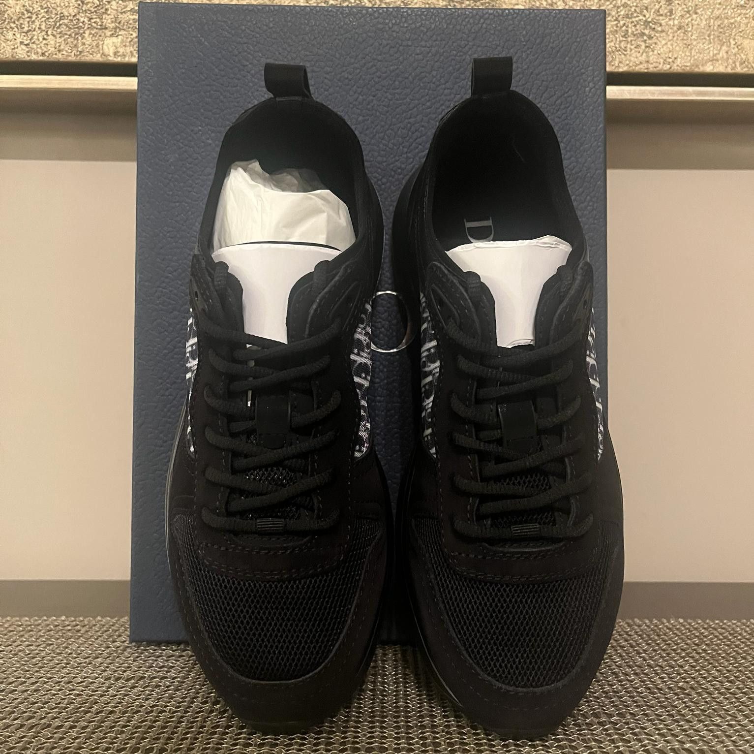 Dior o1rshd1 B25 Triple Runner Suede Oblique Mesh Sneakers Black Size US 7 / EU 40 - 14 Thumbnail