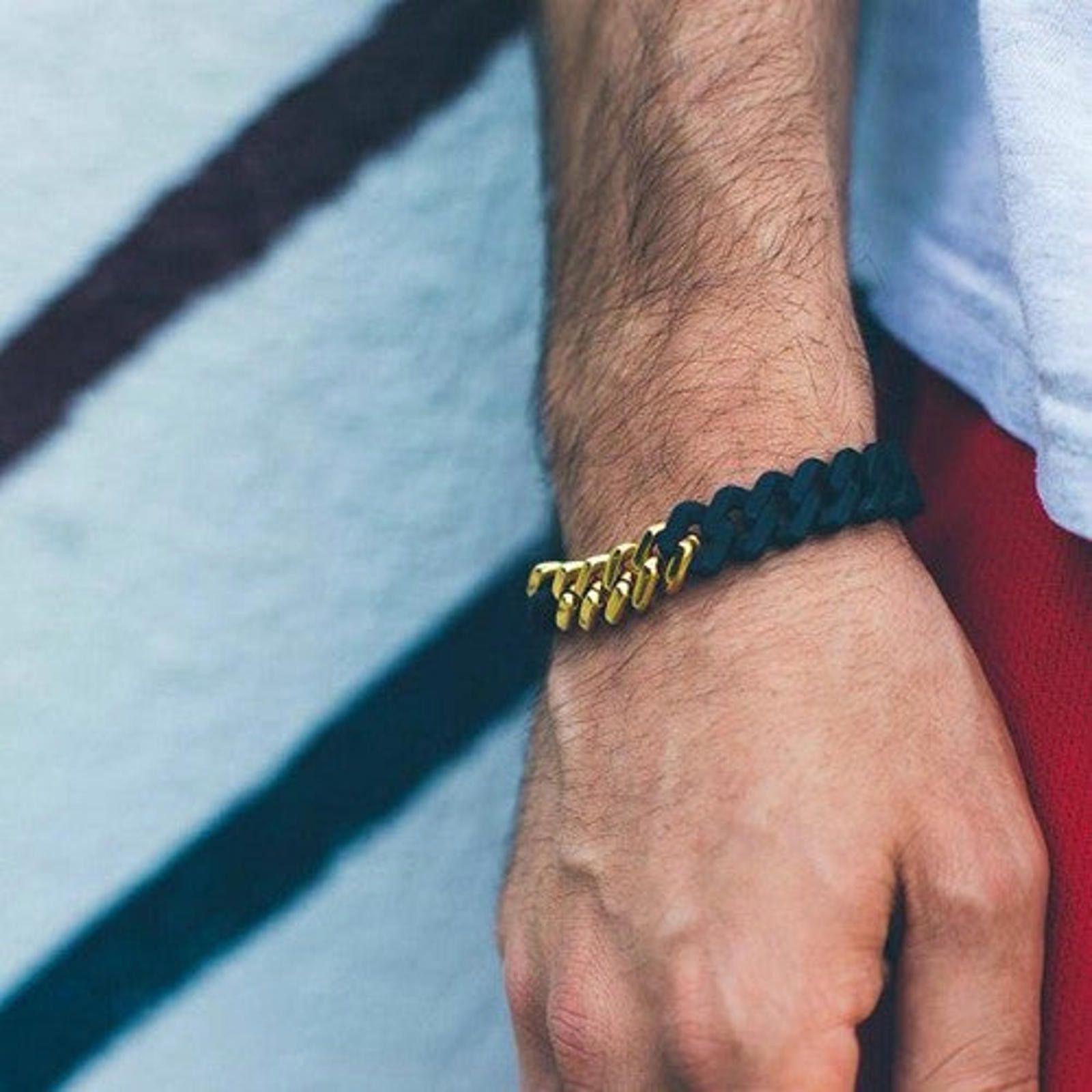 Vintage Black and Gold Braided Bracelet Size ONE SIZE - 1 Thumbnail