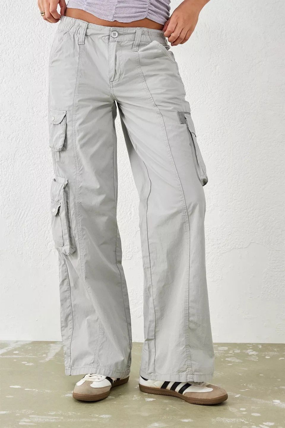 Bdg × Urban Outfitters Y2K Multi-Pocket Cargo Pants Size 24" / US 00 / IT 34 - 1 Thumbnail