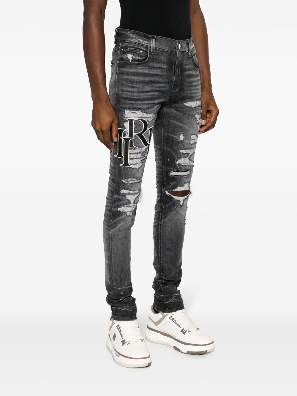 Amiri o1w1db11224 Logo-Print Ripped Skinny Jean Anthracite Grey Size US 30 / EU 46 - 6 Thumbnail