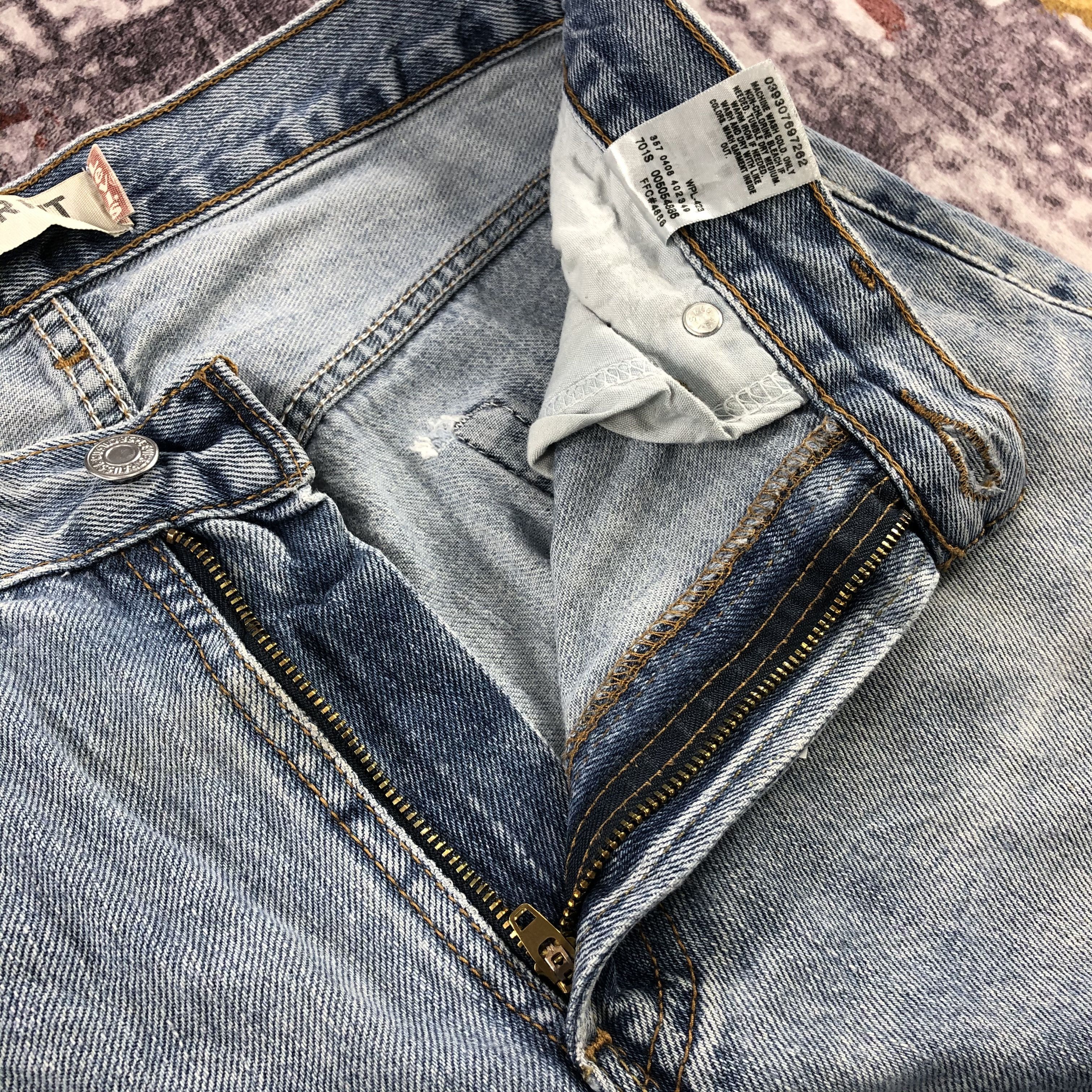 Levi's × Vintage Vintage Light Wash Levis 505 Jeans-JM2569 Size US 31 - 10 Thumbnail