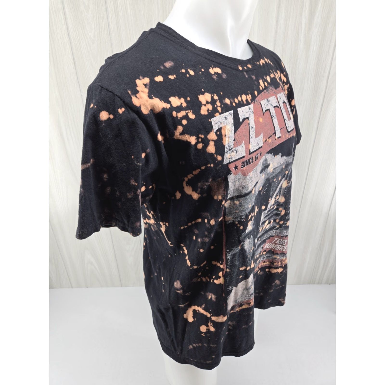 Gildan HOLE ZZ Top Men's T-shirt Size Large Tres Hombres Album Cover Black Graphic Size US L / EU 52-54 / 3 - 7 Thumbnail