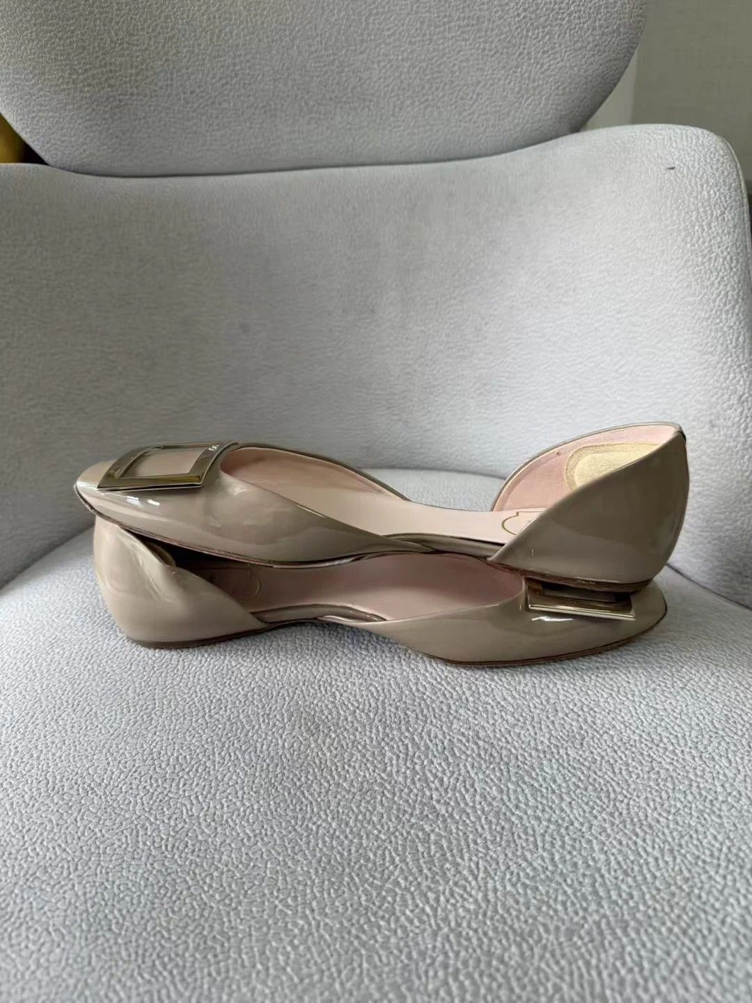 Roger Vivier Roger Vivier Elephant Gray Patent Buckle Flats 37 Size US 6 / IT 36 - 5 Thumbnail
