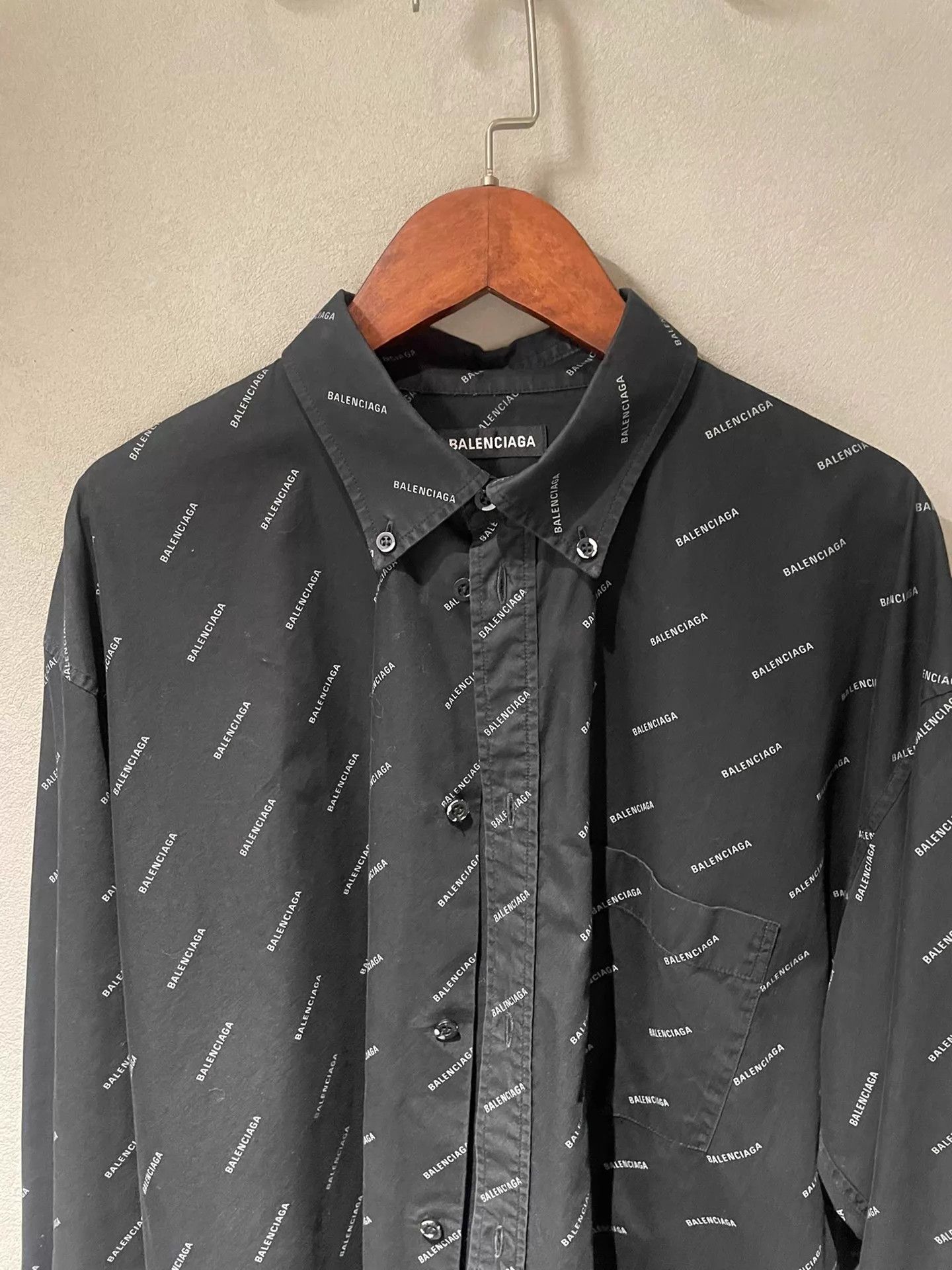 Balenciaga BALENCIAGA LS Shirt Size 38 Excellent Condition Size US S / EU 44-46 / 1 - 3 Thumbnail