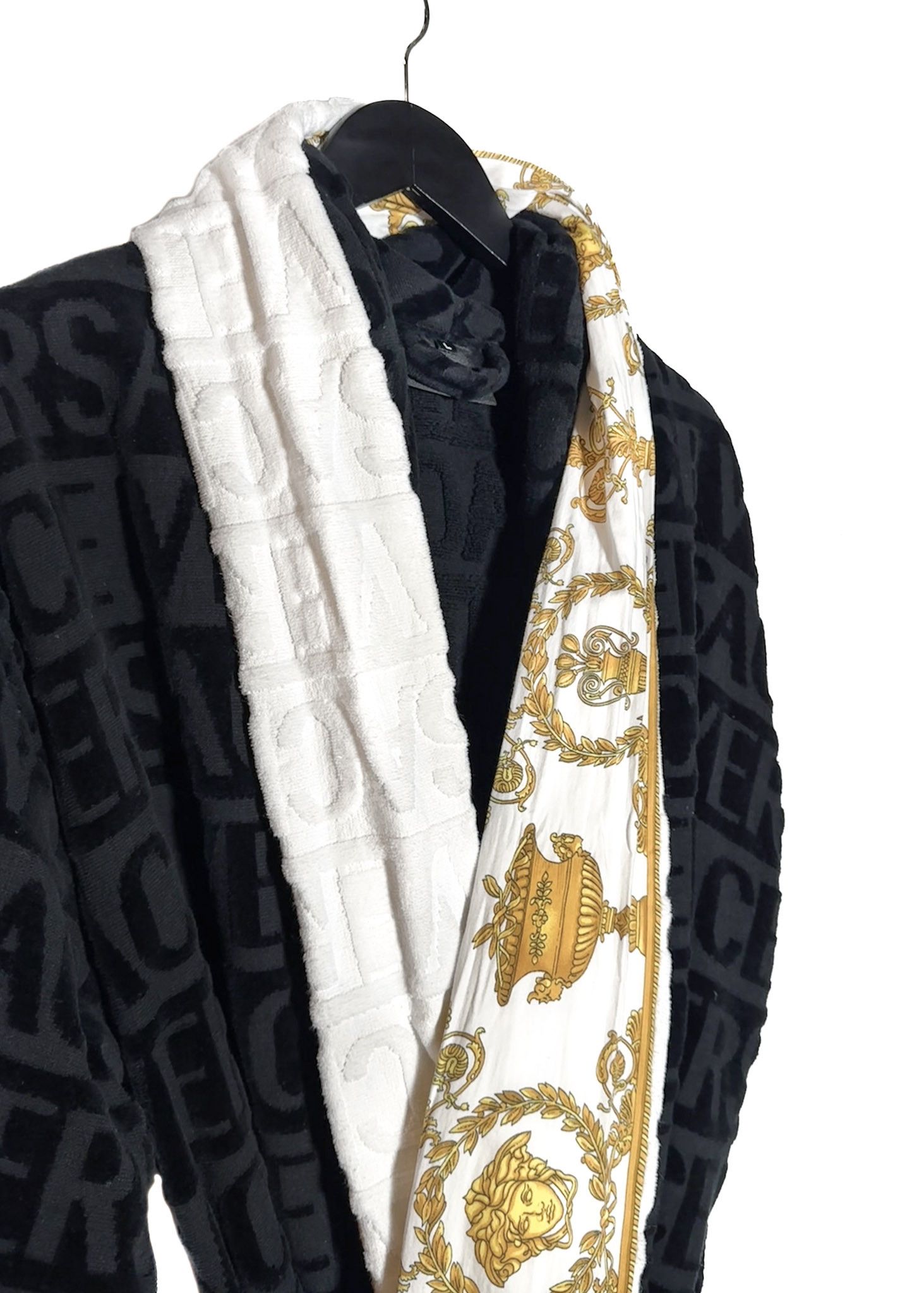 Versace Versace Black I Love Baroque Logo Bathrobe Size US L / EU 52-54 / 3 - 7 Thumbnail