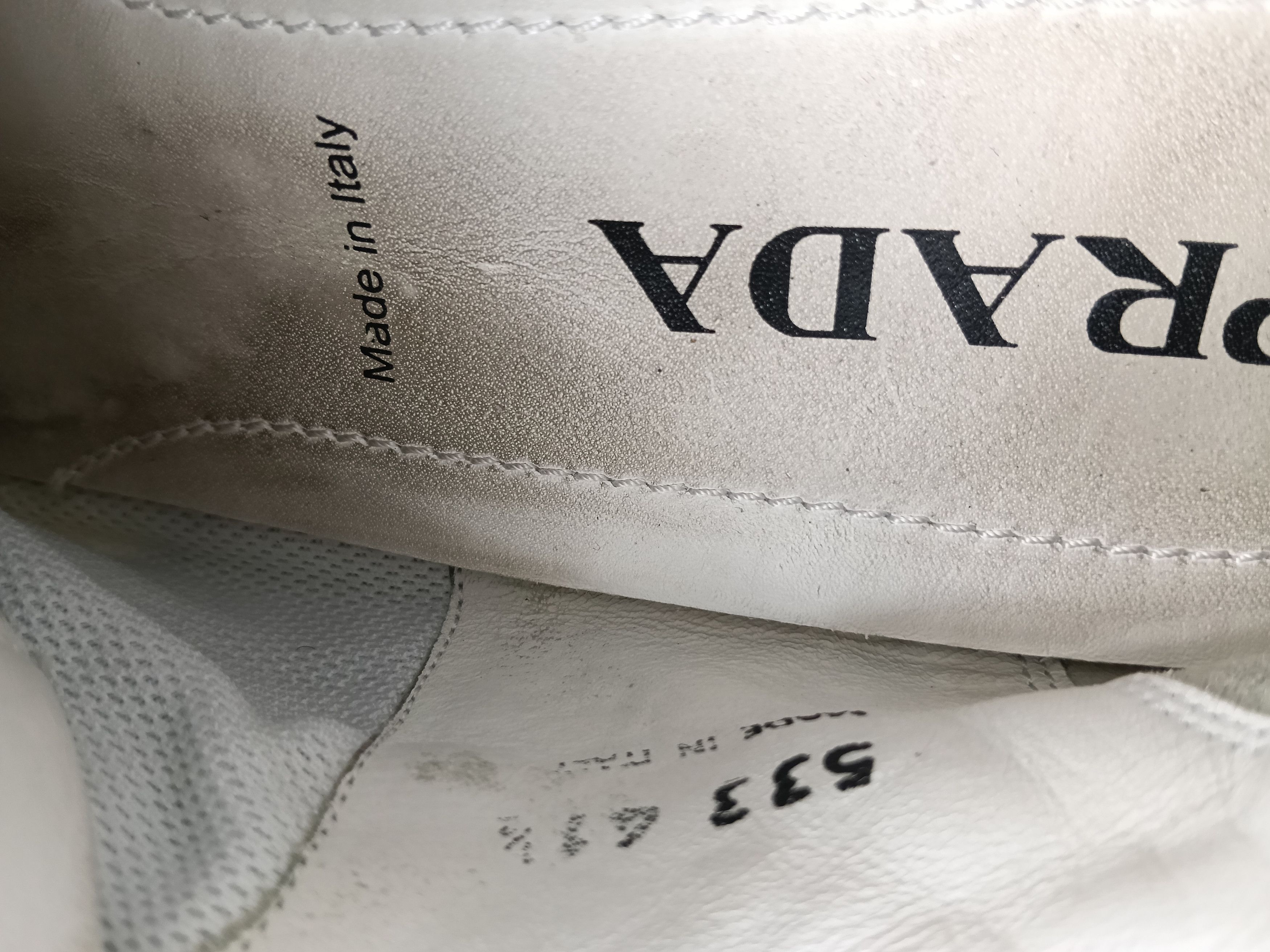 Prada Prada prax 01white black leather sneakers Size US 8.5 / EU 41-42 - 15 Thumbnail