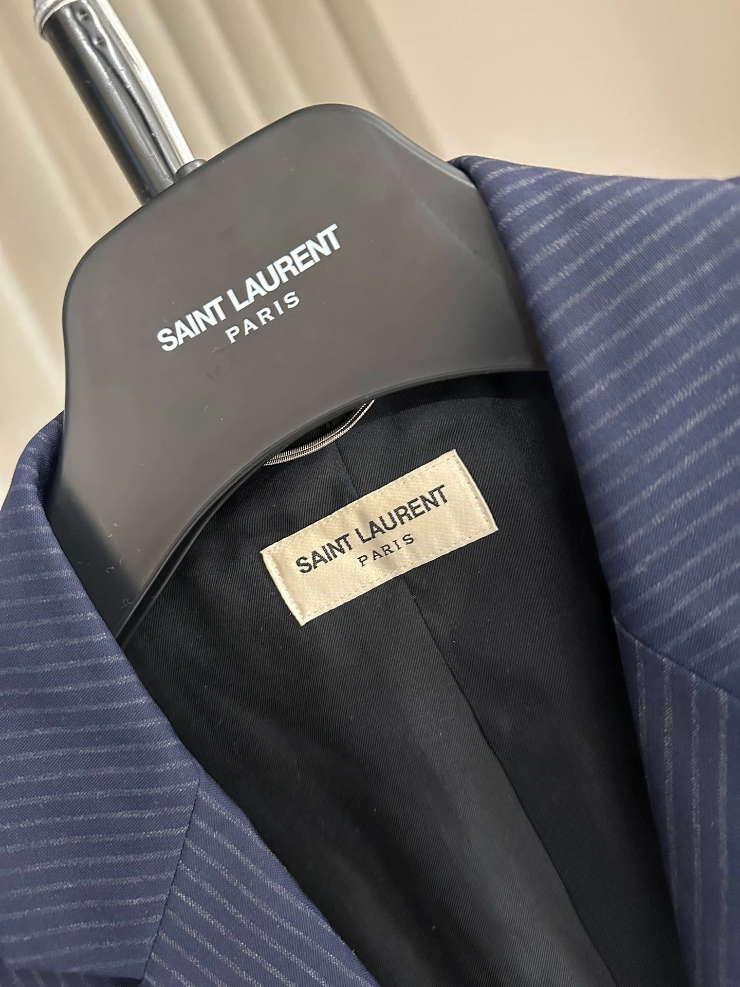 Saint Laurent Paris Saint Laurent Paris Double-breasted Striped Navy Blue Suit Size 48R - 3 Thumbnail