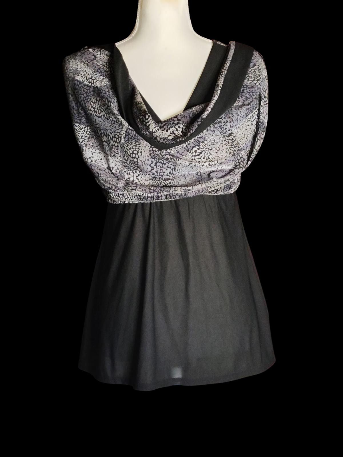 Designer A.N.A. Sleeveless V-Neck Tunic Top with Elastic Waist Size M / US 6-8 / IT 42-44 - 5 Thumbnail