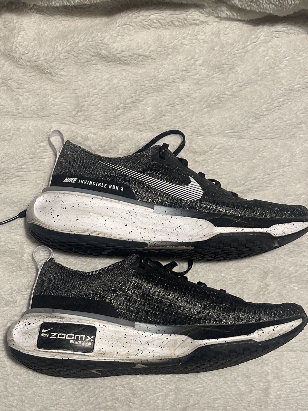 Nike ZoomX Invincible Run Flyknit 3 ‘Oreo’ Size US 8 / EU 41 - 3 Thumbnail