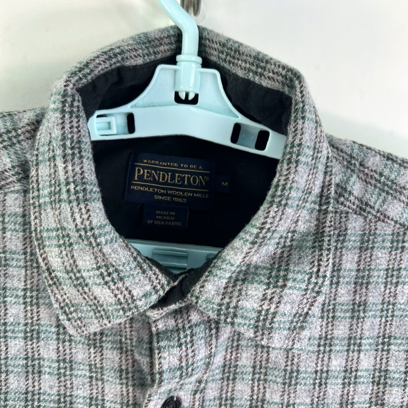 Pendleton Vintage Pendleton Men's Flannel Shirt Size M Gray Plaid Button-Up Casual Long Sleeve Regular Fit Size US M / EU 48-50 / 2 - 2 Thumbnail