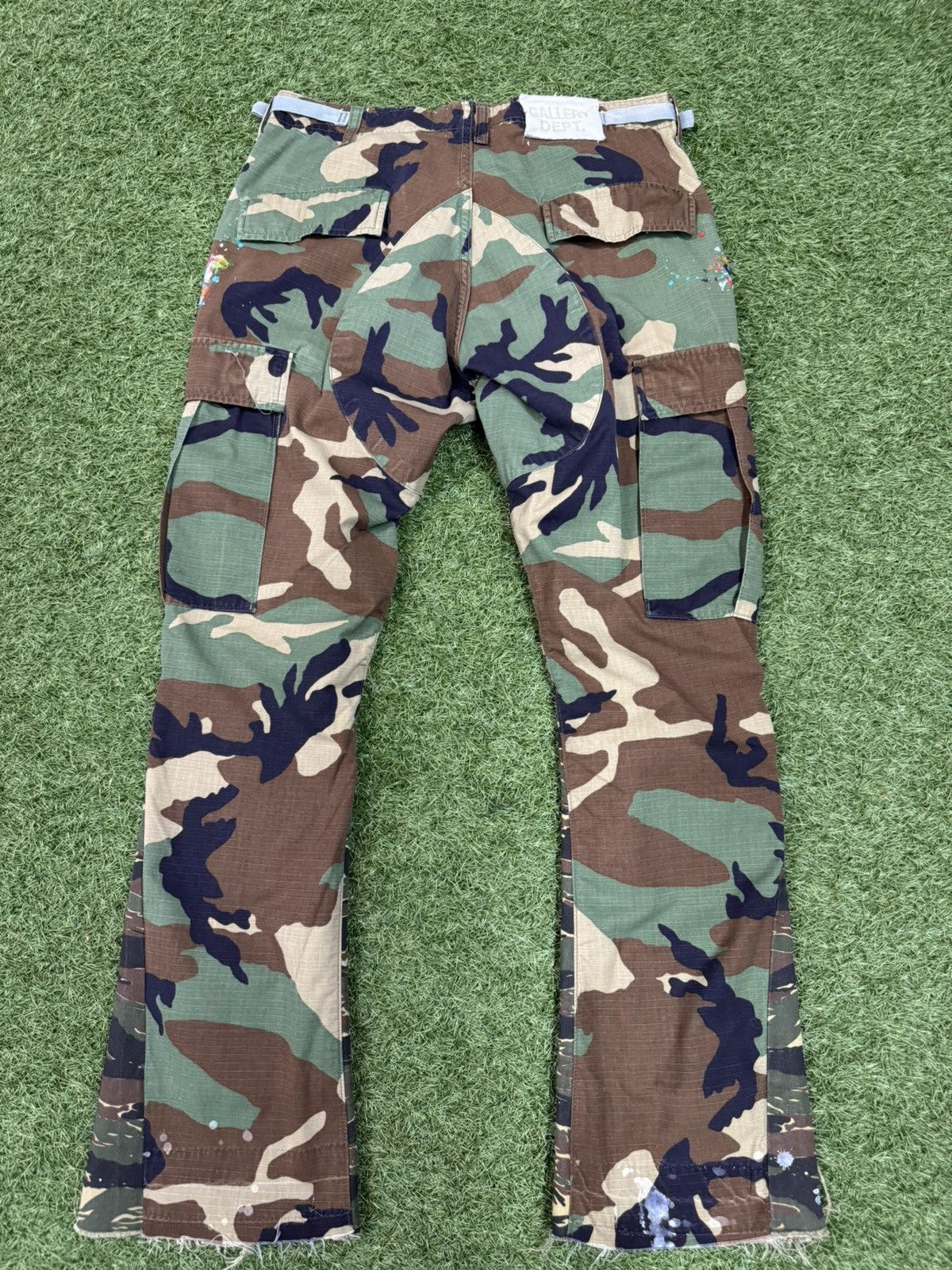 Gallery Dept. Gallery Dept. Camo Flared Cargo Pants Size US 32 / EU 48 - 2 Thumbnail