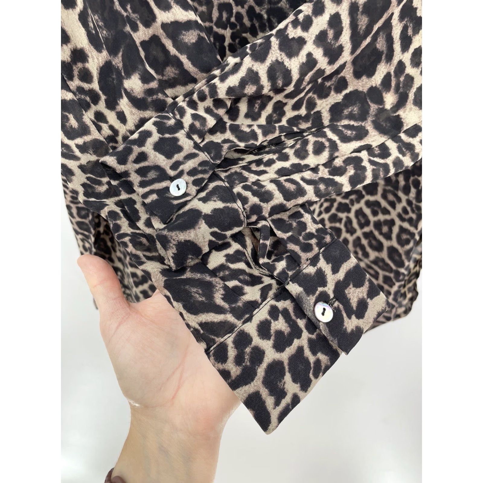 Vintage Lovestitch Cheetah Print Button Up Shirt Women Small Chiffon Sheer Collared Long Sleeve Beige Size S / US 4 / IT 40 - 5 Thumbnail