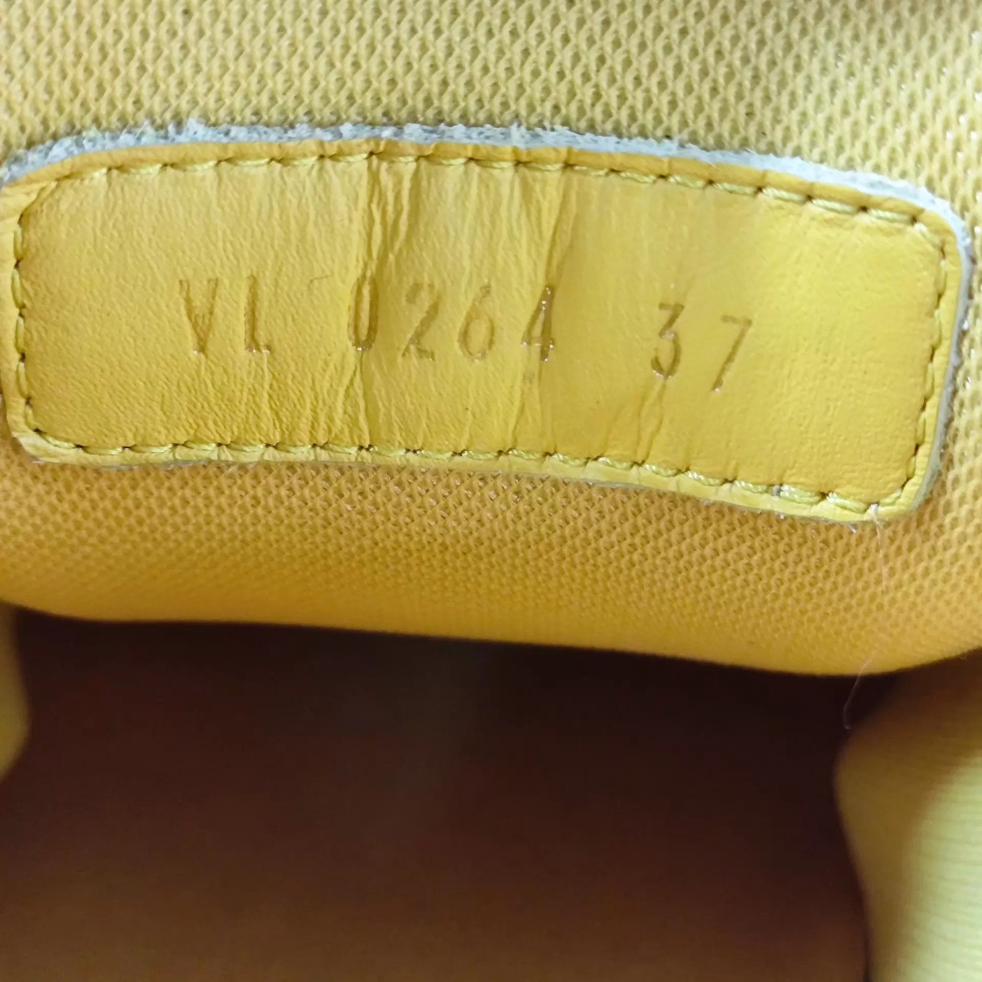 Louis Vuitton LV Pikachu yellow white 37 sneaker Size US 6.5 / IT 36.5 - 6 Thumbnail