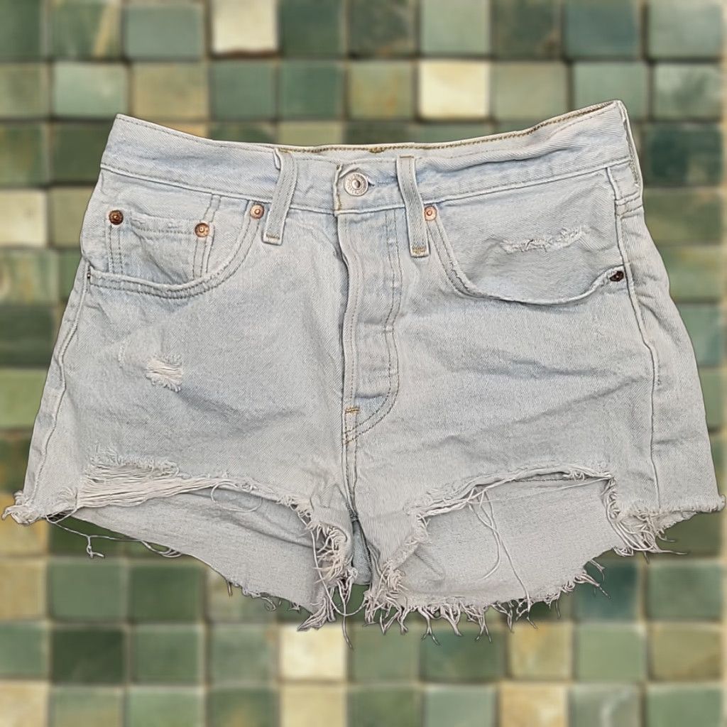Levi's VINTAGE Levis 501 Premium Denim Shorts Women 26 Blue Distressed Cut-Off Festival Y2K Mini Mens? Size 26" / US 2 / IT 38 - 1 Thumbnail