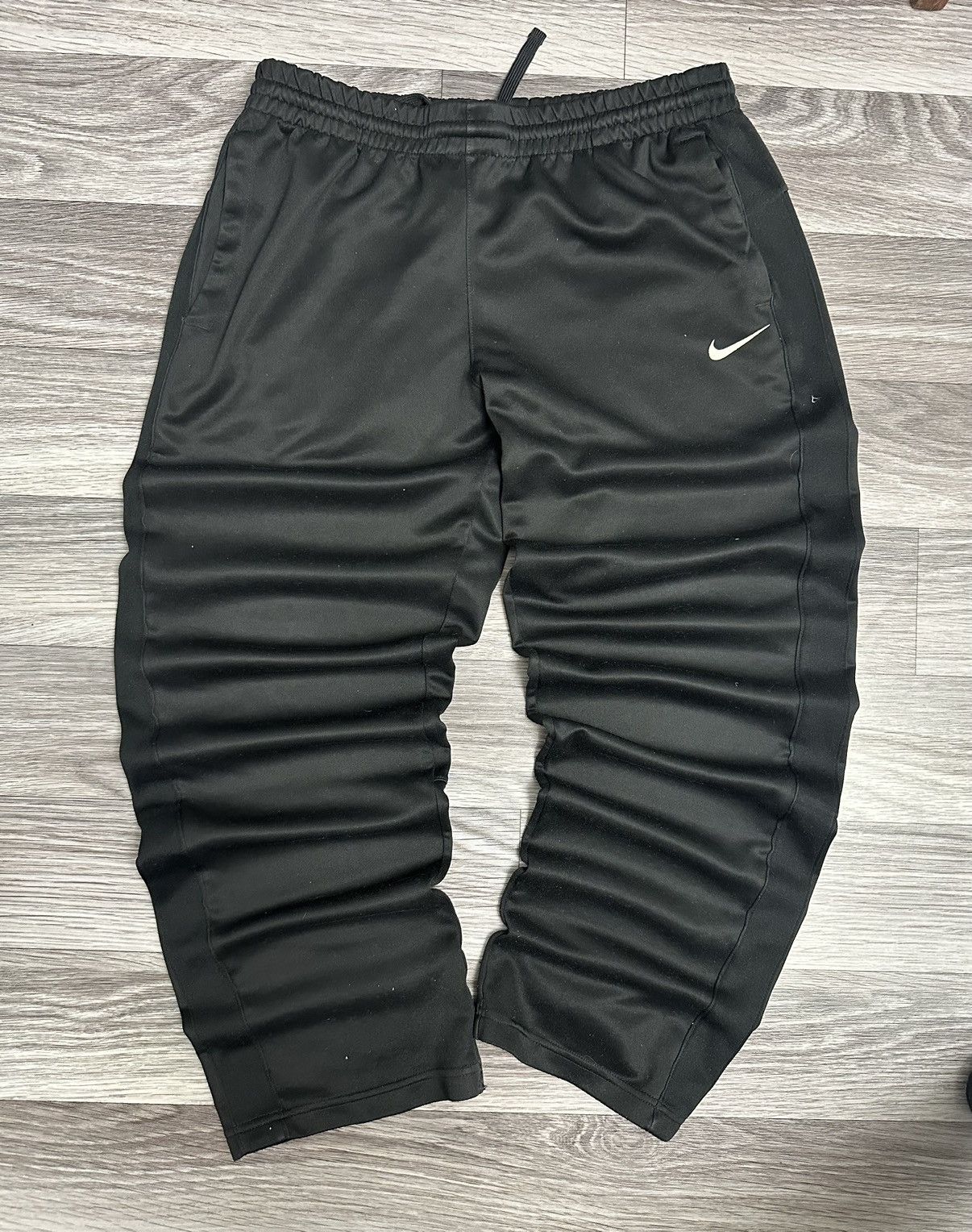 Nike × Vintage Nike Vintage Mens Black y2k Baggy Sweatpants hype streetwear Size US 32 / EU 48 - 1 Thumbnail