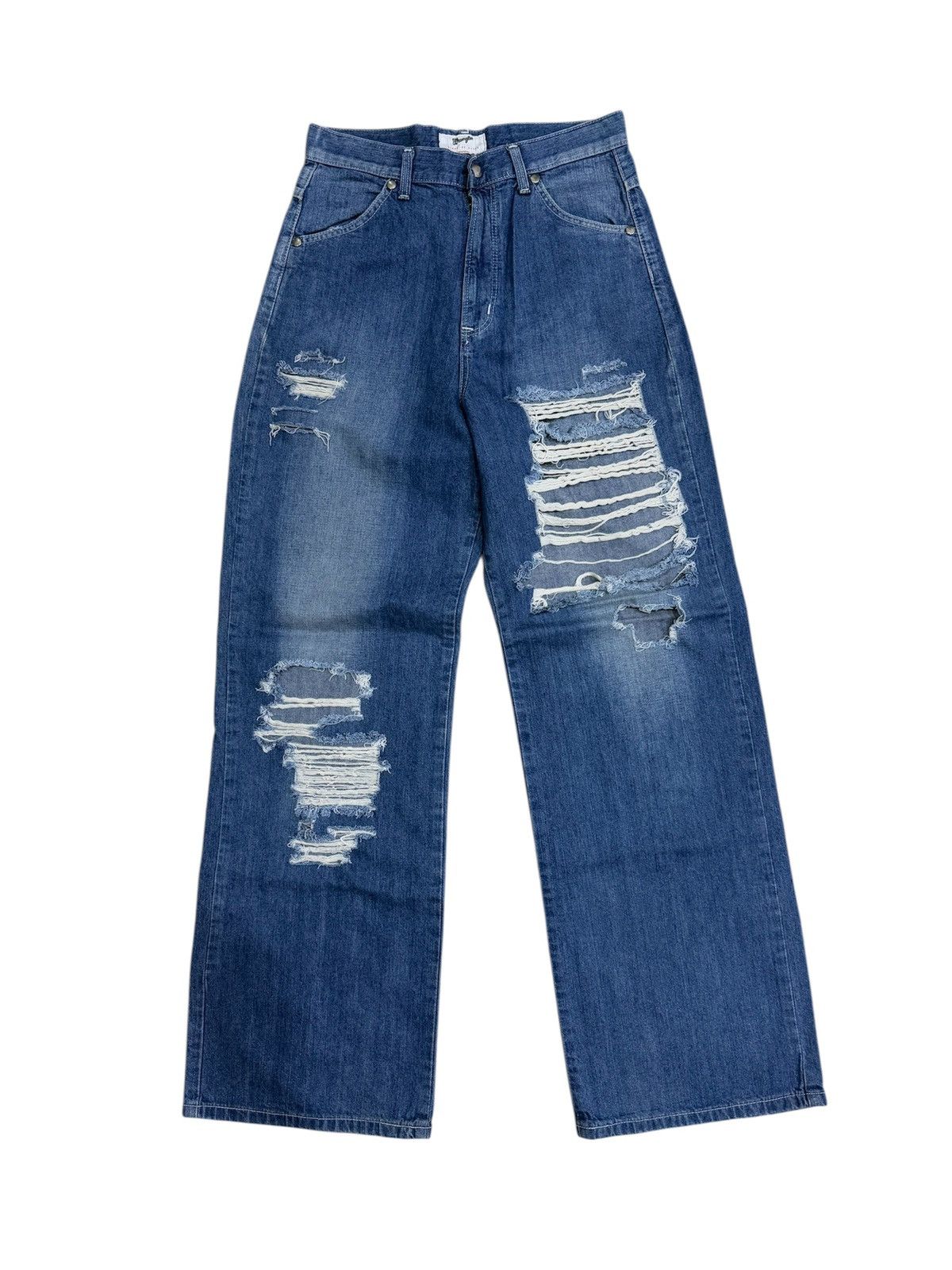 Wrangler WRANGLER SENSE OF PLACE DISTRESSED STYLE JEANS Size 29" - 1 Thumbnail