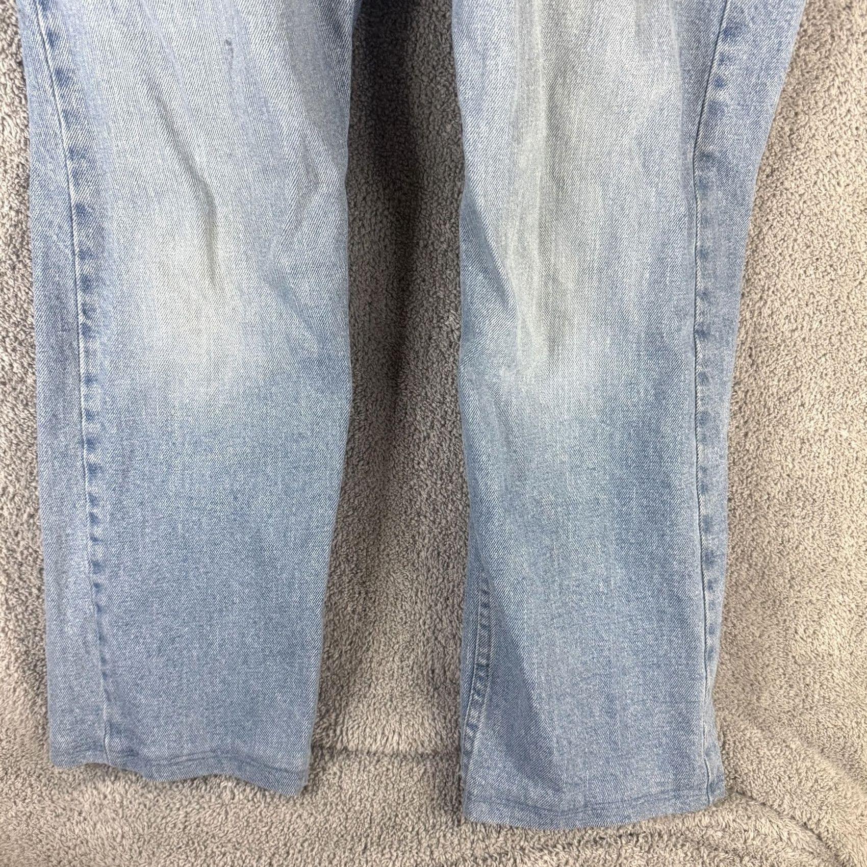Wrangler Wrangler Jeans Mens 30x25 Light Wash Denim Straight Leg Regular Fit Casual Size US 30 / EU 46 - 5 Thumbnail