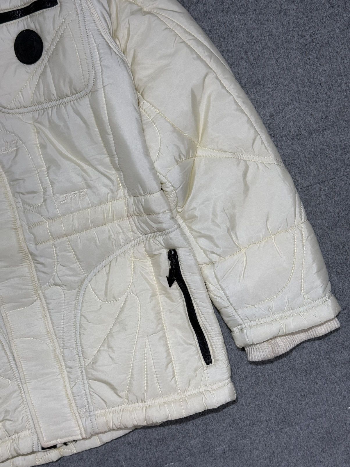 Jean Paul Gaultier × Vintage Jean Paul Gaultier 90s Vintage Ivory Quilted Hooded Jacket Size US S / EU 44-46 / 1 - 6 Thumbnail