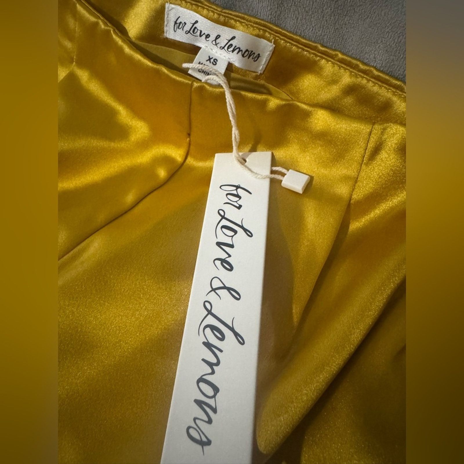 For Love & Lemons 178 NWT For Love and Lemons $125 High Waist Gold Shorts XS Size 25" / US 0 / IT 36 - 3 Thumbnail