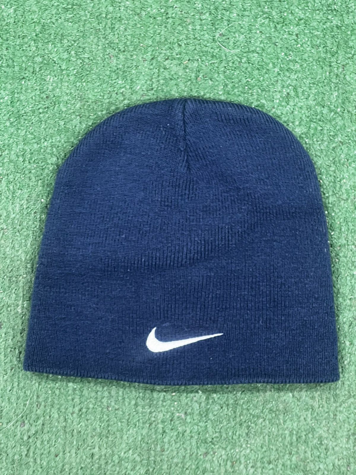 Nike Vintage Y2K Nike Center Swoosh Beanie Size ONE SIZE - 1 Thumbnail